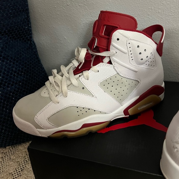 Jordan Retro 6 Size 9.5 - Picture 2 of 6